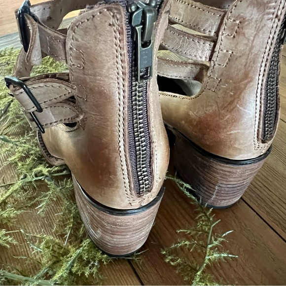 Freebird Heels - Picture 3 of 7